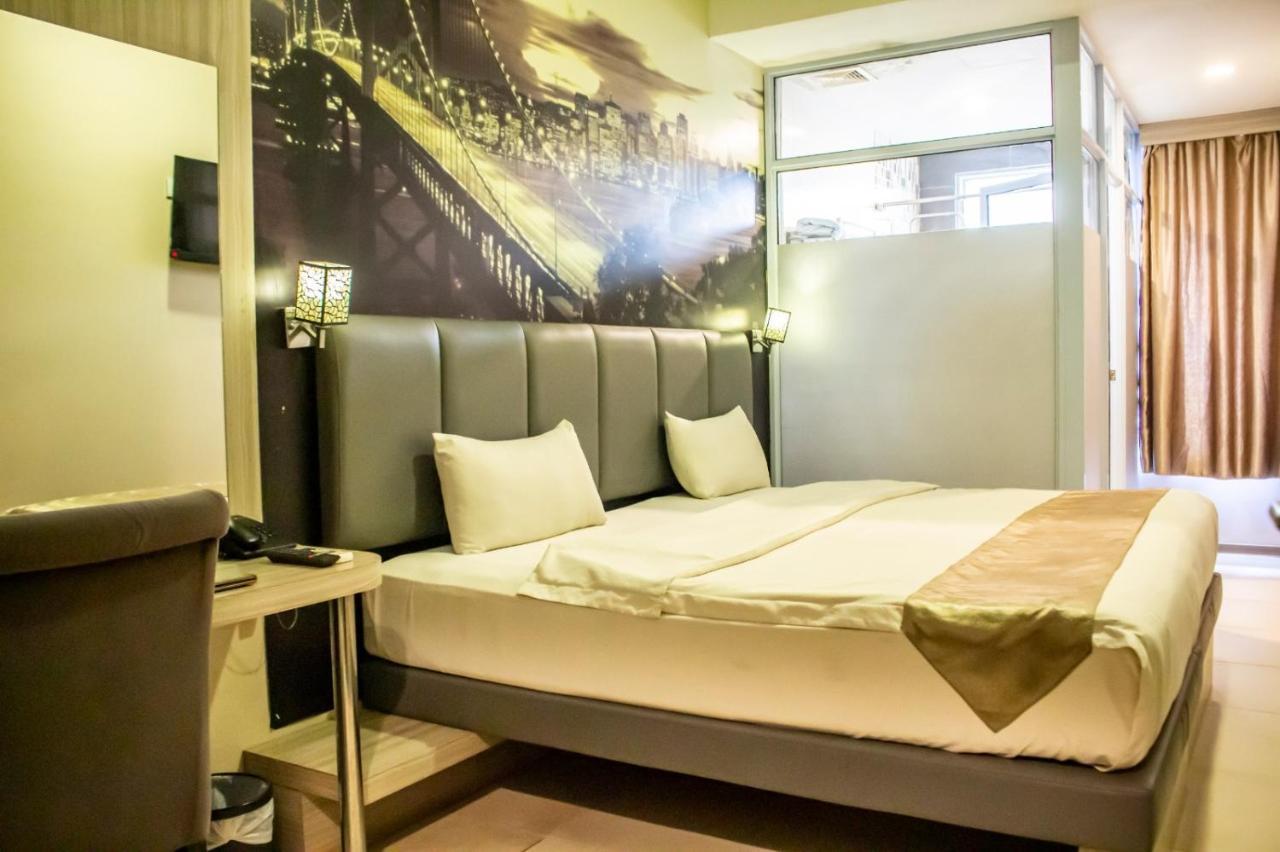 Os Hotel Tanjung Uncang Sagulung 외부 사진
